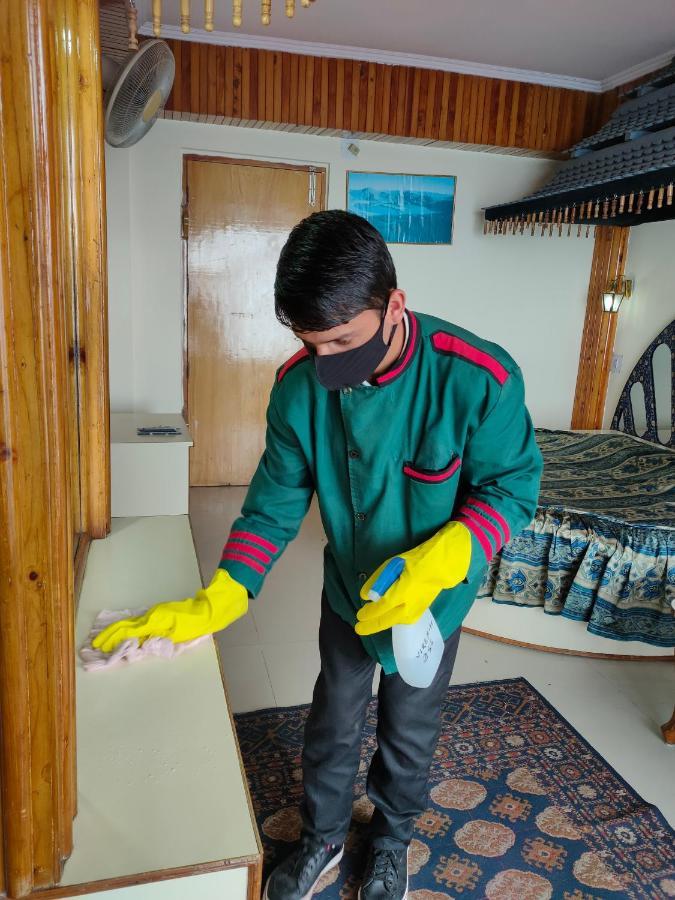 Brightland Hotel Shimla Luaran gambar