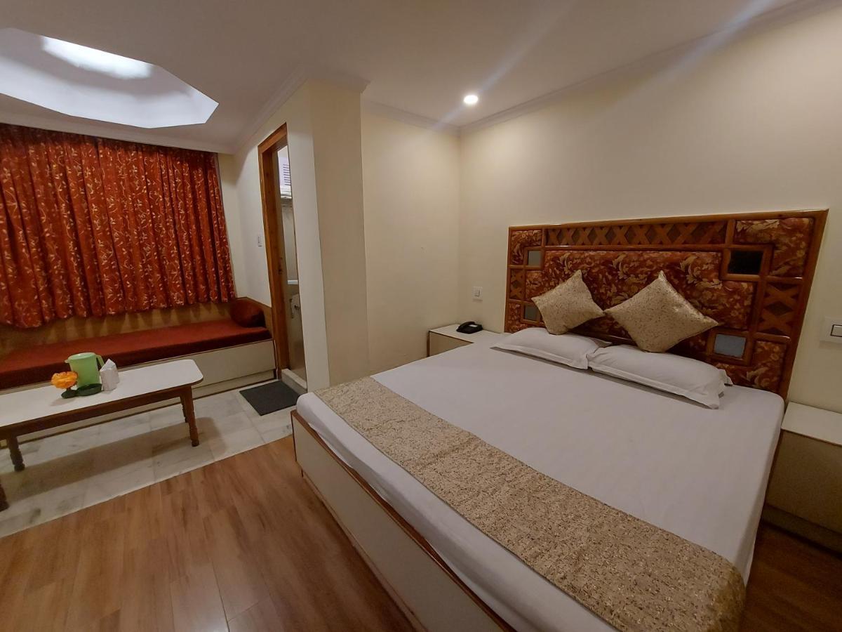 Brightland Hotel Shimla Luaran gambar